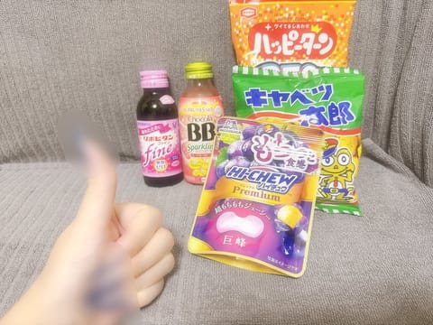 土日は大阪行ってたよん🌟一生めちゃくちゃ暑かった🫠地震も大雨も大丈夫だった？😭(今更感でごめんなさい)

今日いるよ🐱🤍