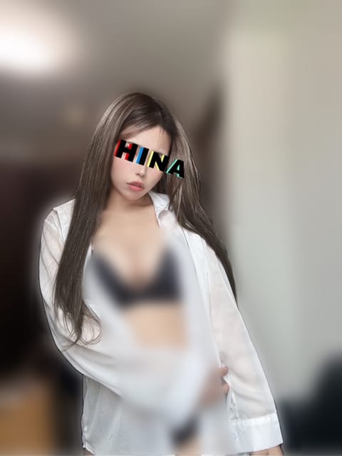 今週の出勤予定🗓️
2/17(火)11:00〜16:00
2/20(金)11:00〜16:00
今週出勤日数少ないからご