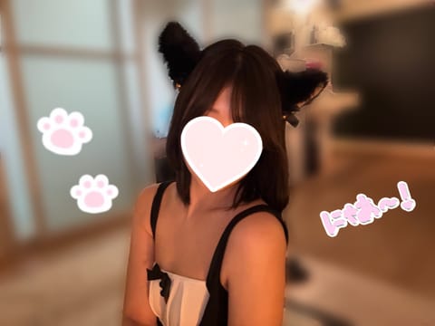 6/12（金）20:00〜翌朝3:00
久々の出勤です♡
楽しみにして待っててくれたら嬉しいです(⸝⸝›_‹⸝⸝)
梅雨