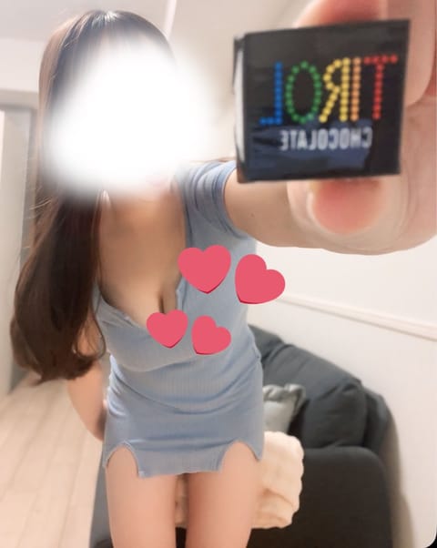 本日も24時までお部屋におります🤍
ちなみに今週は14(木)も20時-24時で出勤です(>ᴗ<)
平日出勤するのなかなか