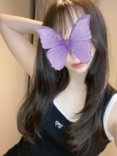 ︶⊹︶︶୨୧︶︶⊹︶
こんにちは🌷
本日13:00〜18:00でいます₍ᵔ·༝·ᵔ₎
５月病の方もそうでない方も全力で癒