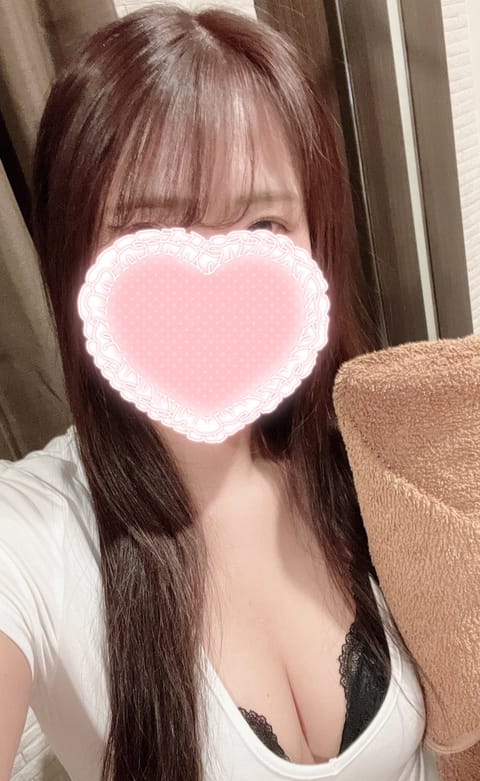 こんにちは！れいなです🪽

本日17:00〜25:00で出勤してます🎶
事前予約もありがとうございます🥺💕
まだ🈳ありま
