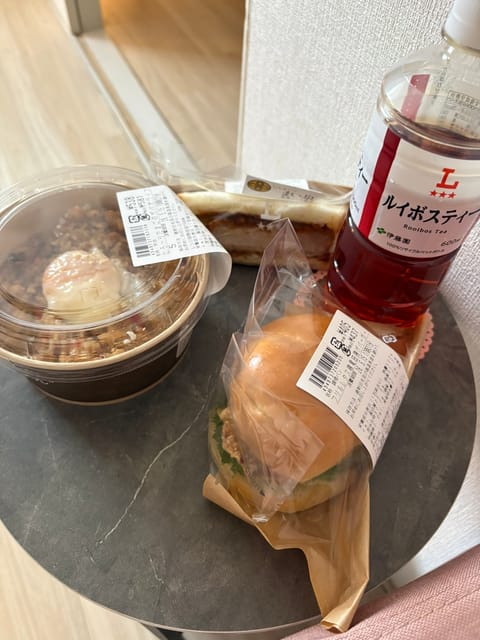 本日出勤しております✨

早速、仲良しさまいらしてお土産いただきました♡
食いしんぼうな柊のことよく分かってらっしゃる！