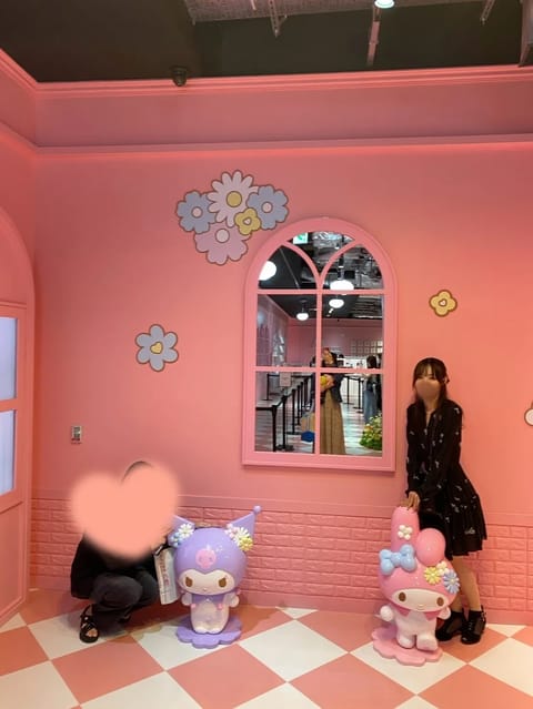 きのうはお友達とサンリオの展示？に行ってきたよ～︎🌟
めちゃくちゃ可愛かった！！！キティちゃん大好きなの🎀
グッズも可愛