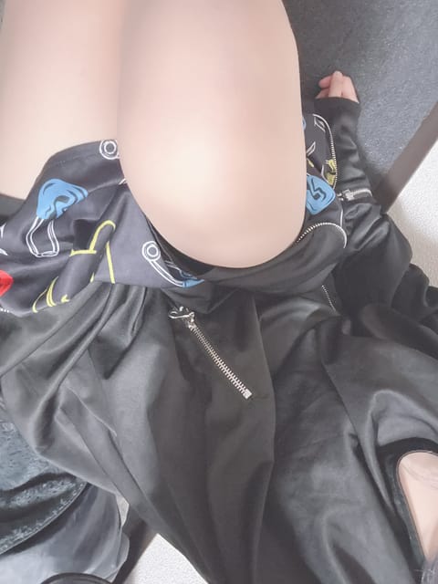 こんばんは🌛
久しぶりです！
今日は19:30~0:00まで出勤してます(*^^*)
ラスト枠ご予約ありがとうございます