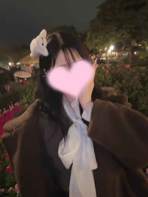 こんにちは♪
本日11時から20時までいます🫶🏻
新百合ヶ丘ルームです！
ぜひご予約お待ちしてます♡