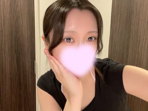 こんばんは〜！🌙✧*｡

明日は【14時〜22時30分】まで出勤予定です！

かなり長め！！暑いけどファイトだー！😼

