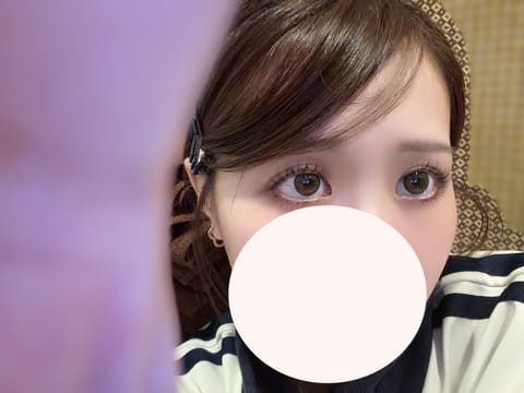 望月です
本日この後16時～出勤です♡

梅雨入りしましたね☔️
お天気悪いと自律神経乱れがちですよね🌀

適度にリフレ