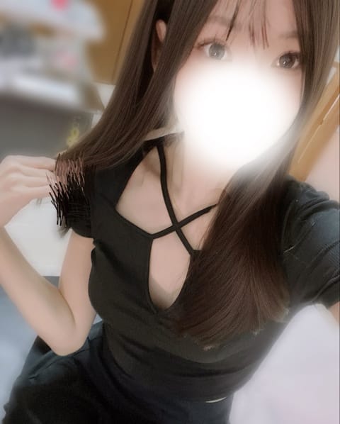 本日残り1枠ご案内可能ですꪔ̤̮

明日も15時から出勤しますので
お時間合う方は是非遊びに
来てくださいね🫧