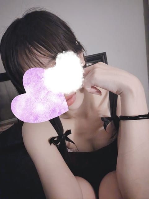 本日ラスト枠です！！
17:50-🈳あります！

りあが沢山癒したいので会いに来てねーー！！
ちょっとでも気になってくれ
