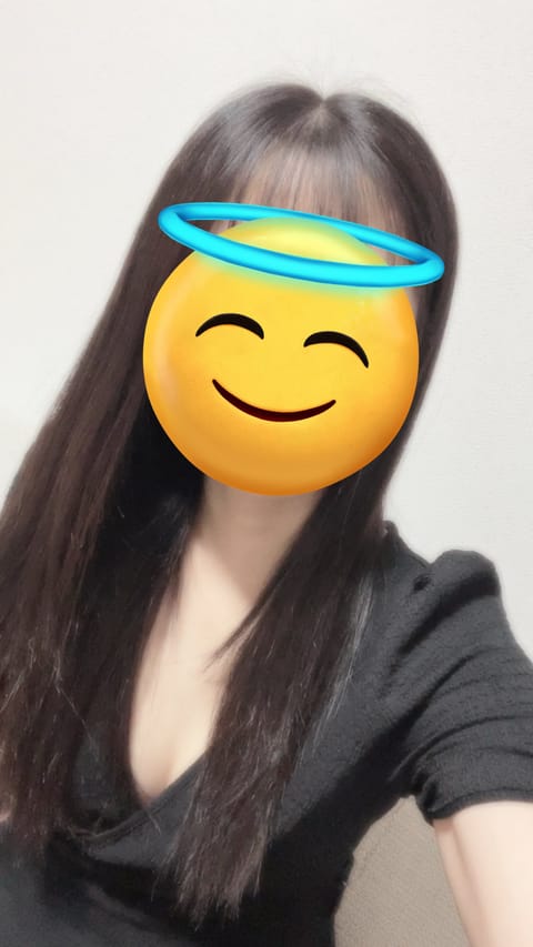 今日10時から15時まで出勤してます！

桜がすごく綺麗に咲いてます😍
昨日行ったら屋台がすごくいっぱいあったので、よか