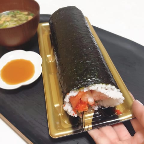 今日2月３日は節分でしたね👹
私は今年もまるかじりで頂きました🫶🏻

皆様にもたくさんの福が訪れますように( ⸝⸝•ᴗ•