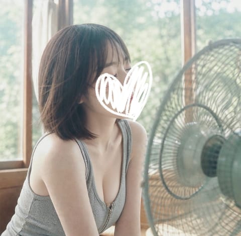 最近のしあわせはあっっつい外からエアコンがんがんに効いてる室内に入った瞬間☀️🧊笑