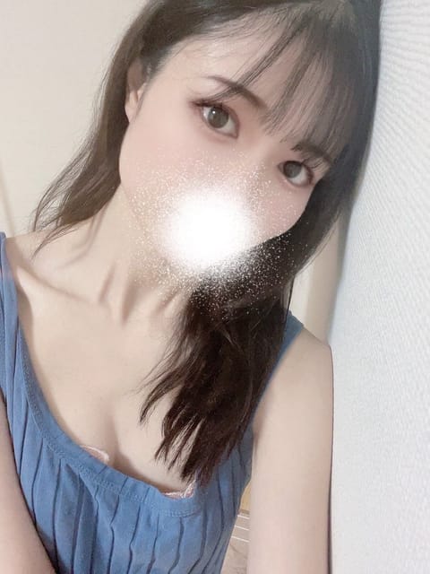 本日12/30〜1/3まで
美女SPA 柏本店でお世話になります🌸

本日は17:00〜5:00に出勤予定です🕊️✨

