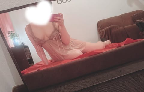皆さまこんにちは❣️
まだ梅雨は明けてないらしいですがめちゃくちゃ夏日ですね😵💦💦

名駅ルームお部屋涼しくして星野がお