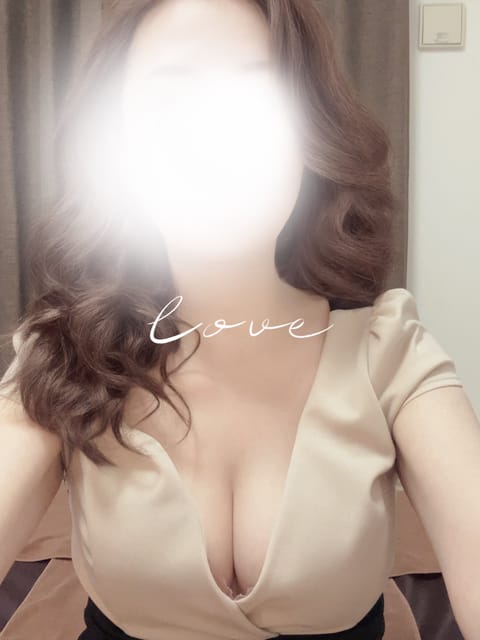 本日はラストまで（最終受付3時）おります.ᐟ

よろしくお願いいたします🩵

#メンエス #メンズエステ大阪