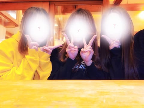 最近のはづきのOFFSHOT🫶
３姉妹感👼💘だいすきな2人に囲まれて幸せ空間🥰
告知またしてなかったけど明日博多お邪魔し