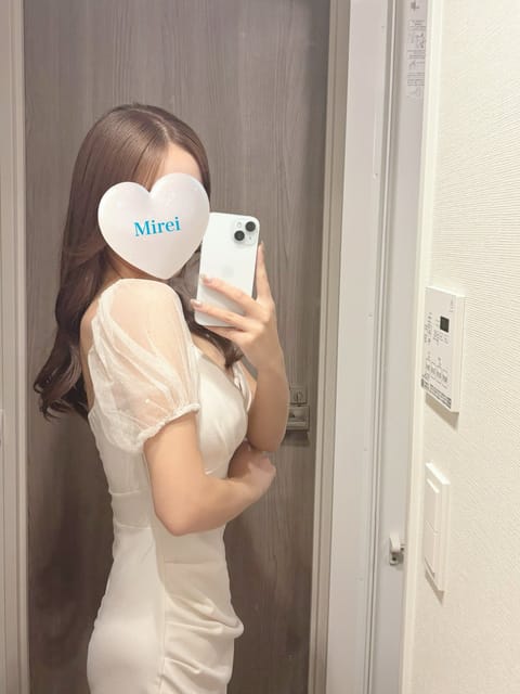 前のアカウントが
凍結されてしまいました🫧

今後は少し控えめに投稿していくので、
お察しください…🥺

改めてこの新た