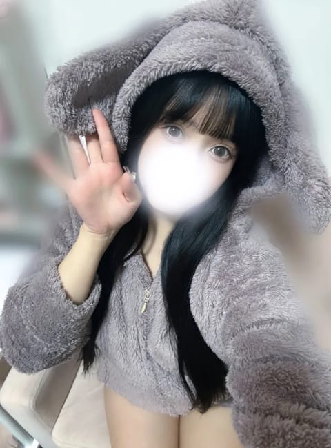 本日2日（水）11-17.5でいます💕💕

🈵11:00- 👸ありがとう🍒
🈵13:00- 仲良しさま👸ありがとう🍒
🈳