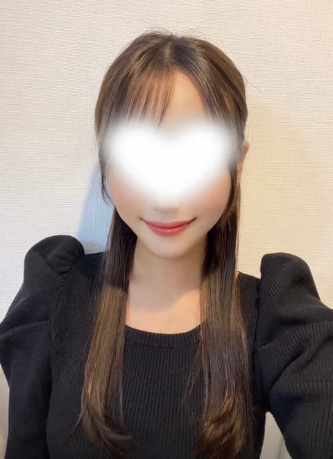 新宿御苑ルームで5時まで出勤中です✨