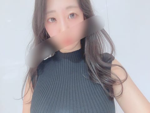 きょうも昼間いるのレアです💛
夕方まで空いてるのでぜひ💛