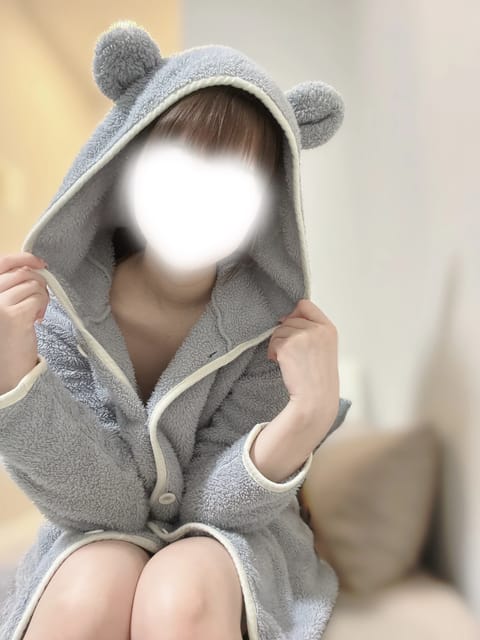 こんにちは♪

出勤中です✨19時までいるので
お待ちしてます😻