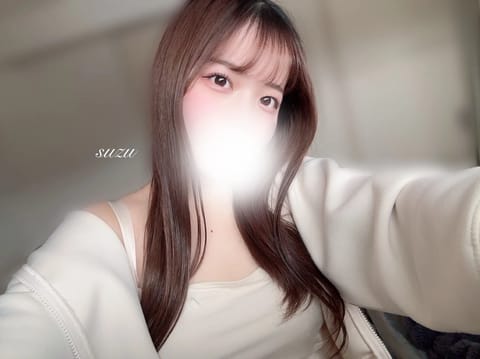本日12:00〜20:00出勤してます🍉
急な暑さについていけてませんが
お部屋涼しくして待ってるので
ぜひ涼みにきてく