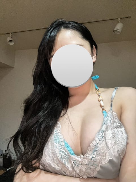 空きました〜✨
今ならすぐにご案内🉑です♪♪

来週出勤しないので今日会いにきてもらえると嬉しいです🫶