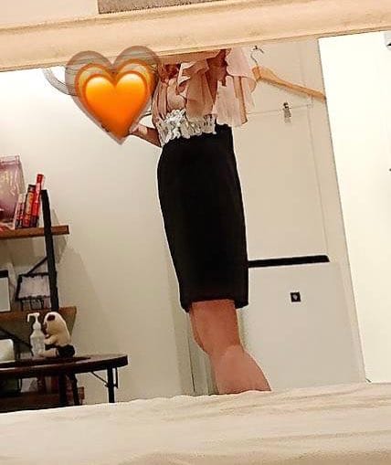 こんばんは
今日は暑くて上着持ったまま
着ませんでした💦
本日は中野ルームにいます✨
ご都合よければぜひ🎵