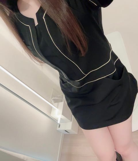 本日もご予約完売ありがとうございます💖
気温が高いので熱中症などに気をつけてお越しください！
お会いできるのを楽しみにお