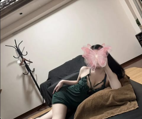 こんばんは~🌙

本日20時まで八丁堀にて出勤しております🫧
まだ🈳枠ございますのでお仕事終わりにいかがですか😌