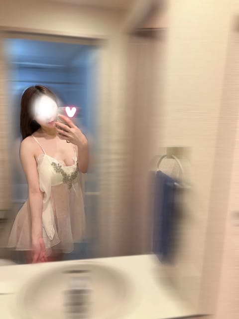 こんにちは🌞🌱🤍

いつもご愛顧いただき
ありがとうございます♥

本日高田馬場ルーム🏠

2人っきりの空間
秘密の共有