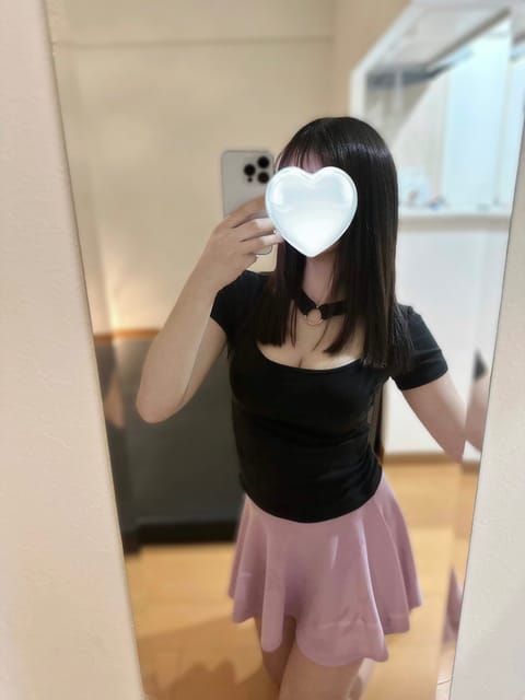 今日は20時からお店にいるので
よろしくお願いします🐈‍⬛🌙