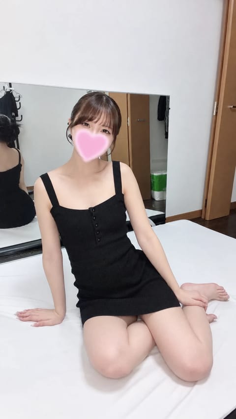 おはよぉ☀️💕
今日は13:00から出勤するよっ🎀✨

お昼からだけど、会いに来てくれたら嬉しいなぁ~🥺💓
一緒に楽しい