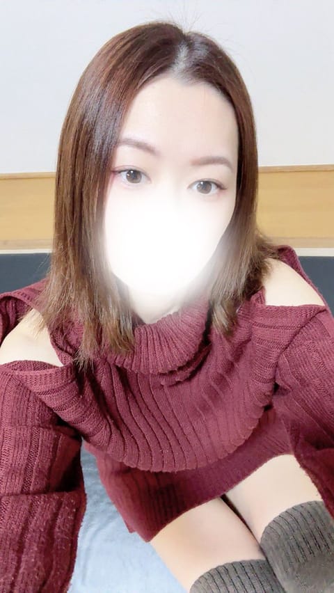 出勤しました🐾

昨日もよんでくれてありがとうございました✨
夜は冷えてくるみたいだからマッサージとハグであったまろう💭
