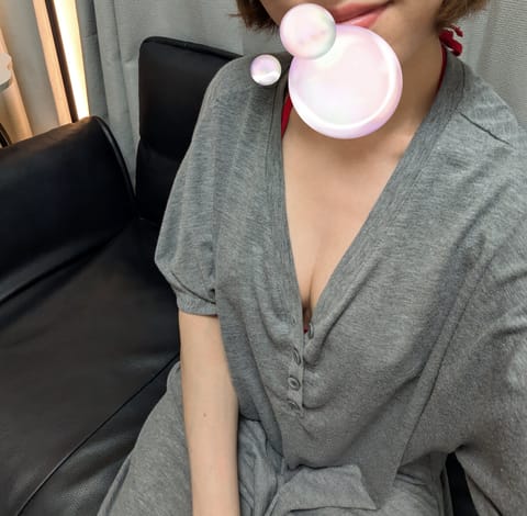 本日リラスタ出勤しております🫧
残り一枠まだ空きあるので良かったら…🙏