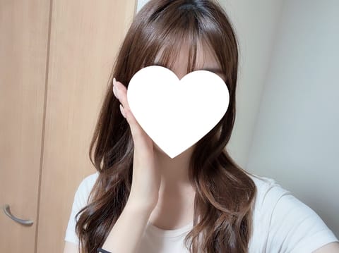 初めまして！かりなです🤍

明日池袋に20時までいます🙇🏻✨
よろしくお願いします🥹