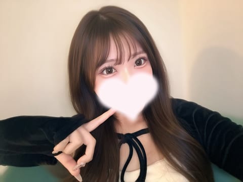 おはようございます♡

本日12:00〜19:00出勤します🎵
4月ラスト！ご予約お待ちしております(ฅ`･ω･´)ฅ💕