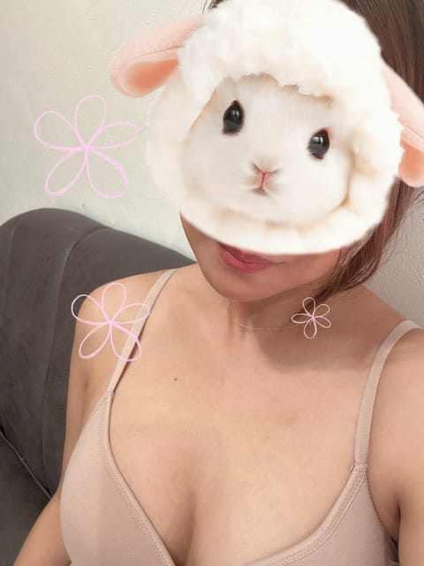 本日20-3時まで出勤しています🥰
今日も沢山の方にお会い出来ますように💕