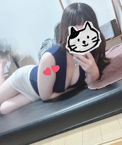 本日17:00~23:00で池袋っ🏃‍♂️🏃‍♂️
ちょっとだけ髪を切った小林がお待ちしております✨️
お昼は油そば食べ
