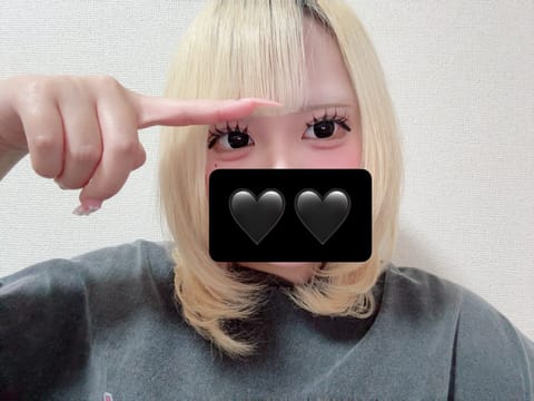 おはようございます☀️
14:00~22:00です♥
前髪切りすぎた😄明日イメチェンします⭐️
会える方いますかの～🙂‍