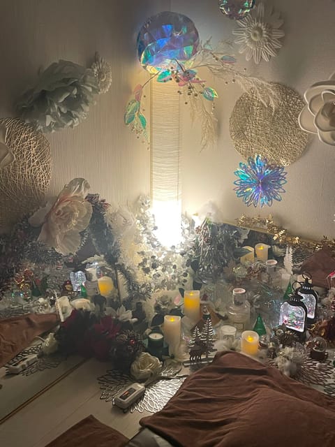 伝まおさん@Maomao_c1127 のお部屋が、すっかりクリスマスになってました🎄
昨日も男性の夢を叶える施術教えても