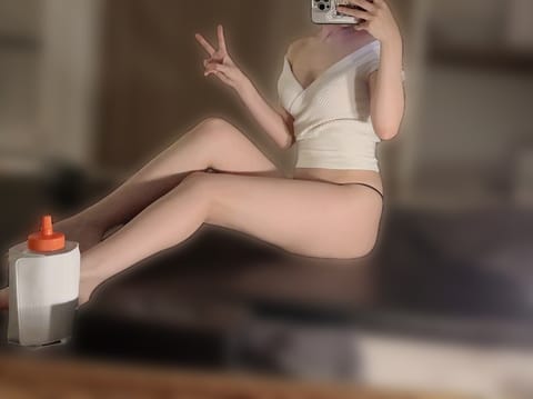 本日出勤です！
~18:10まで🈳ありますのでぜひお問い合わせください✨
