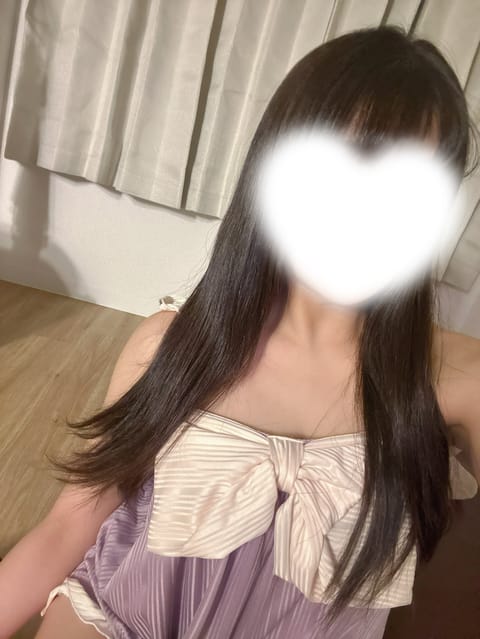 明日出勤します♡♡♡

9日
12:00～17:00