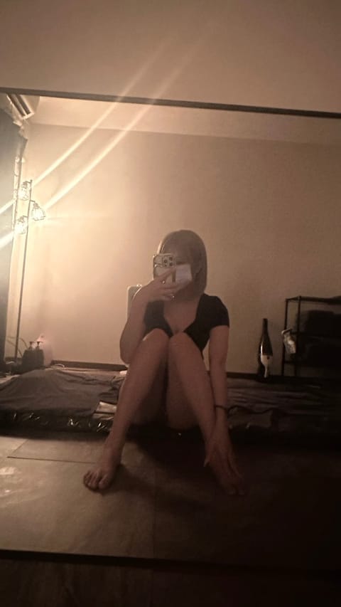 おはようございます🌞
18ー25時でいます。よかったら逢いに来てください🩵
お仕事ある皆さん頑張って！！