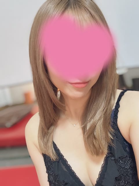 本日22日♡最終受付は15:30〜90分コース🥰早い者勝ちだよん♡
よく「今日べにちゃんで良かった‼︎」と言って頂けてう