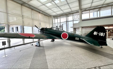 靖国神社にお参りして遊就館で色々な戦争資料を見て特攻の母トメさんの玉子丼いただきました。

去年もお参りして資料館見て回