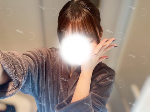 急遽ですが‼️

今日4/9📍21:00〜 稲田堤ルームに出ます🎶

会いにきてくれたら嬉しいな☺️