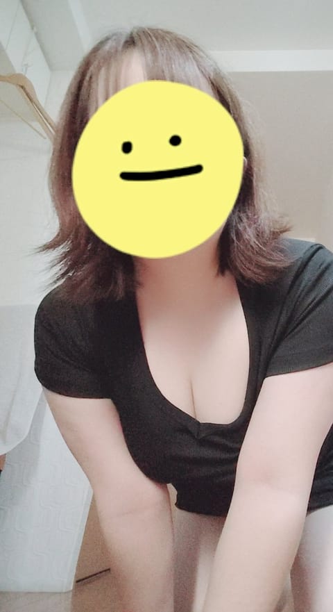 こんばんは〜！まはるです💕
先日はありがとうございます✨美味しい差し入れまでいただいて嬉しくてすぐ食べちゃいました😊

