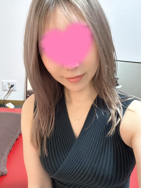 出勤してます🥰
最終は19:30です♪
今日からすごいポカポカして気持ちいいね〜！！！
ご予約お待ちしております♪